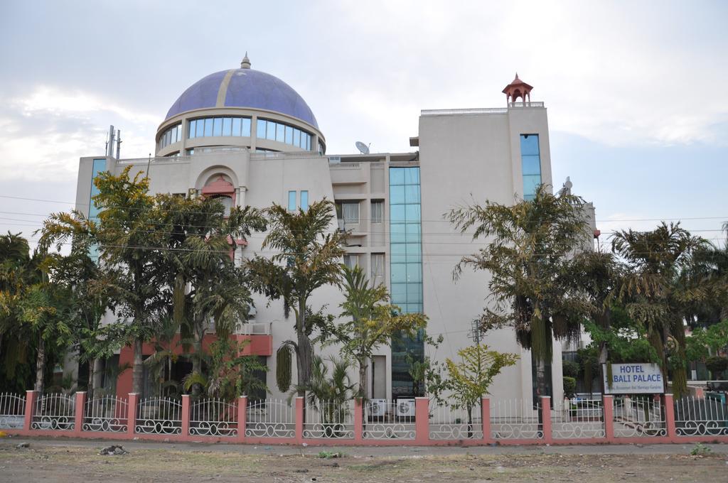 Jabali Palace Hotel Jabalpur Exterior foto
